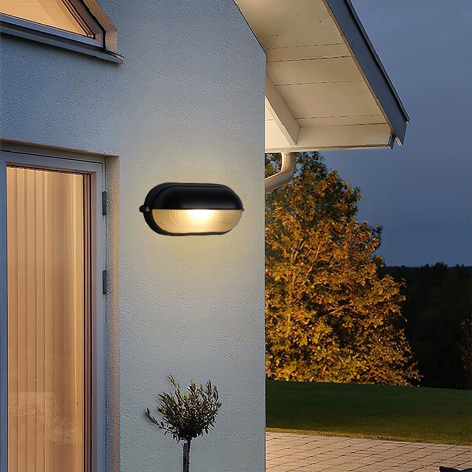 Mariner Industrial Outdoor Wall Lamp – Nautical-Inspired Design